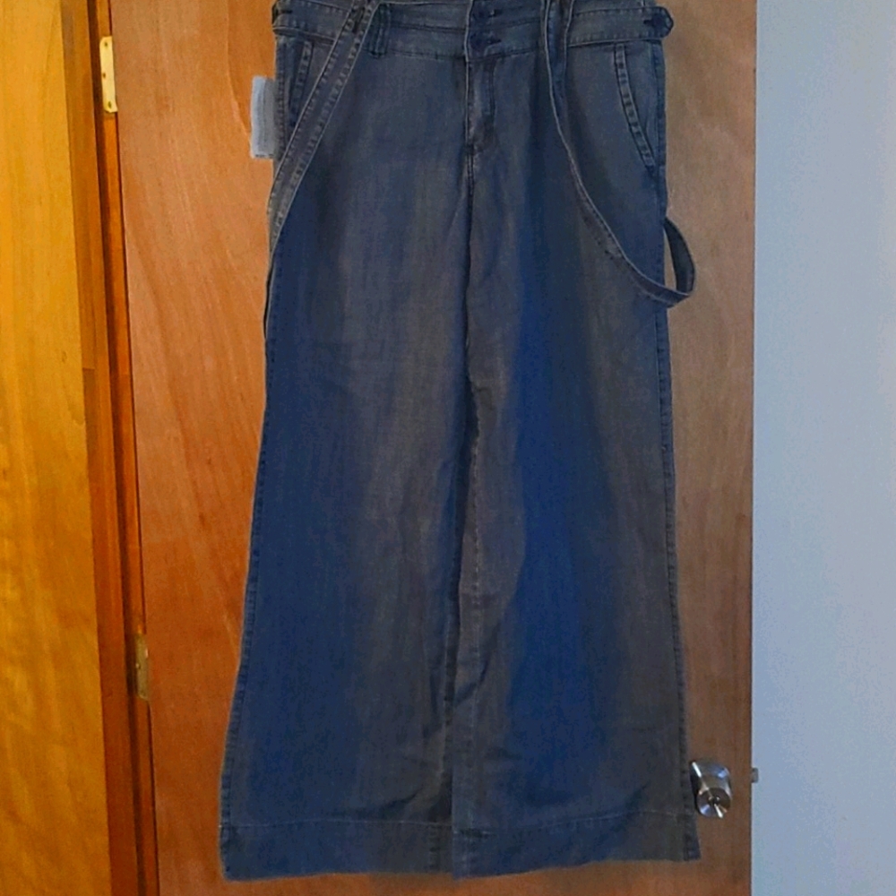 NWT R Revolution jeans 👖